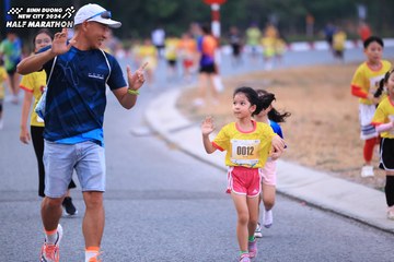 BINH DUONG NEW CITY HALF MARATHON 2024 - Ảnh #1726847