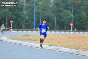 BINH DUONG NEW CITY HALF MARATHON 2024 - Ảnh #1735776