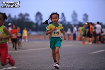BINH DUONG NEW CITY HALF MARATHON 2024 - Ảnh #1728227