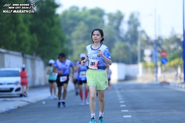 BINH DUONG NEW CITY HALF MARATHON 2024 - Ảnh #1767221