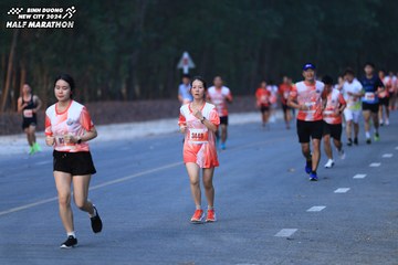 BINH DUONG NEW CITY HALF MARATHON 2024 - Ảnh #1750541