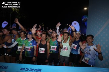 BINH DUONG NEW CITY HALF MARATHON 2024 - Ảnh #1737775
