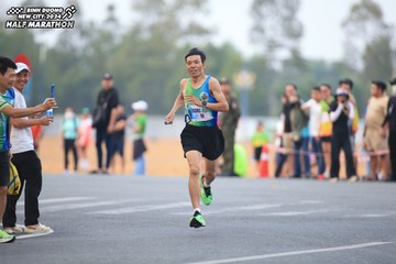 BINH DUONG NEW CITY HALF MARATHON 2024 - Ảnh #1736981