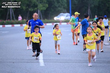 BINH DUONG NEW CITY HALF MARATHON 2024 - Ảnh #1726655