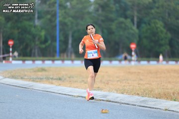 BINH DUONG NEW CITY HALF MARATHON 2024 - Ảnh #1735557