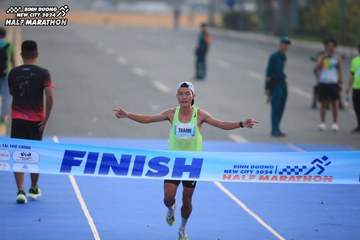 BINH DUONG NEW CITY HALF MARATHON 2024 - Ảnh #1738607