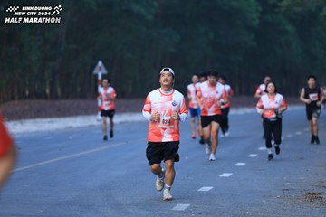BINH DUONG NEW CITY HALF MARATHON 2024 - Ảnh #1750087