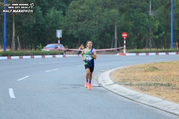 BINH DUONG NEW CITY HALF MARATHON 2024 - Ảnh #1735111