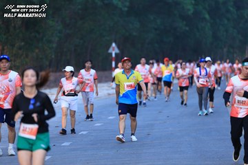 BINH DUONG NEW CITY HALF MARATHON 2024 - Ảnh #1750803