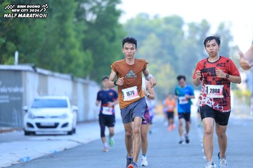 BINH DUONG NEW CITY HALF MARATHON 2024 - Ảnh #1776184