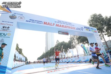 BINH DUONG NEW CITY HALF MARATHON 2024 - Ảnh #1821836
