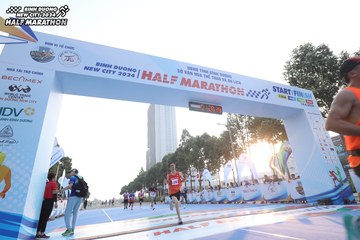 BINH DUONG NEW CITY HALF MARATHON 2024 - Ảnh #1819503