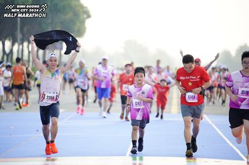 BINH DUONG NEW CITY HALF MARATHON 2024 - Ảnh #1763311