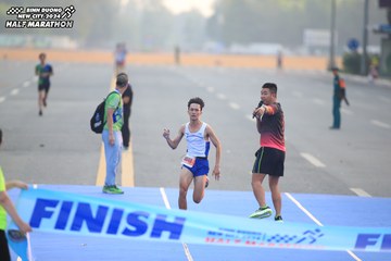 BINH DUONG NEW CITY HALF MARATHON 2024 - Ảnh #1739021