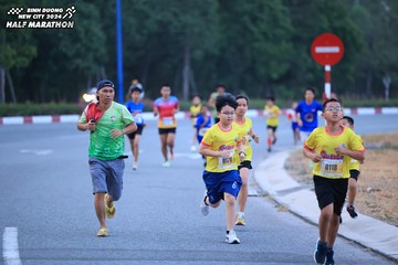 BINH DUONG NEW CITY HALF MARATHON 2024 - Ảnh #1726189