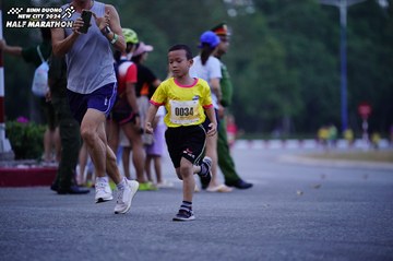 BINH DUONG NEW CITY HALF MARATHON 2024 - Ảnh #1724989