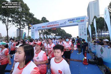 BINH DUONG NEW CITY HALF MARATHON 2024 - Ảnh #1738213