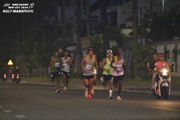 BINH DUONG NEW CITY HALF MARATHON 2024 - Ảnh #1755552