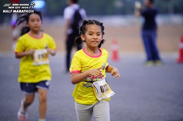 BINH DUONG NEW CITY HALF MARATHON 2024 - Ảnh #1725462