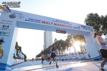BINH DUONG NEW CITY HALF MARATHON 2024 - Ảnh #1819927
