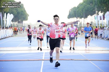 BINH DUONG NEW CITY HALF MARATHON 2024 - Ảnh #1762934
