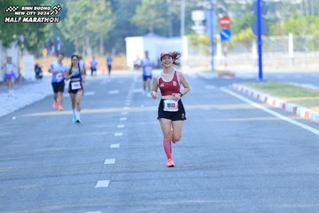 BINH DUONG NEW CITY HALF MARATHON 2024 - Ảnh #1770965