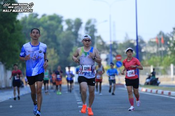 BINH DUONG NEW CITY HALF MARATHON 2024 - Ảnh #1765422