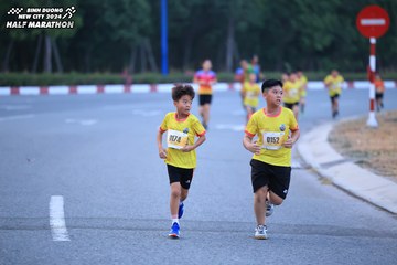 BINH DUONG NEW CITY HALF MARATHON 2024 - Ảnh #1726289