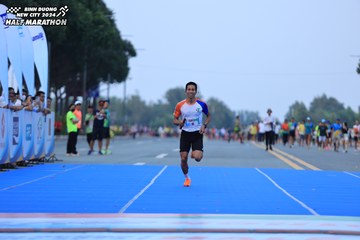 BINH DUONG NEW CITY HALF MARATHON 2024 - Ảnh #1737151