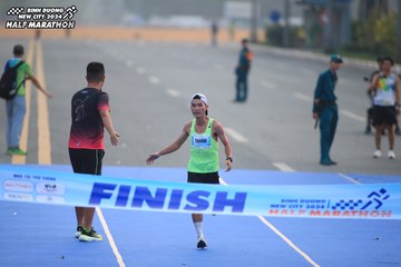 BINH DUONG NEW CITY HALF MARATHON 2024 - Ảnh #1738593