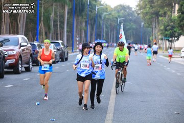 BINH DUONG NEW CITY HALF MARATHON 2024 - Ảnh #1755742