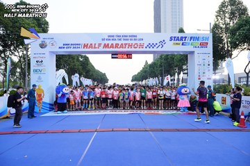 BINH DUONG NEW CITY HALF MARATHON 2024 - Ảnh #1770468