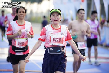 BINH DUONG NEW CITY HALF MARATHON 2024 - Ảnh #1761948