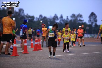 BINH DUONG NEW CITY HALF MARATHON 2024 - Ảnh #1728161