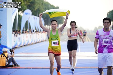 BINH DUONG NEW CITY HALF MARATHON 2024 - Ảnh #1758317