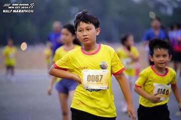 BINH DUONG NEW CITY HALF MARATHON 2024 - Ảnh #1725441