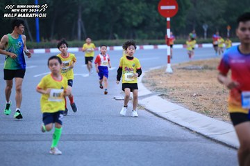 BINH DUONG NEW CITY HALF MARATHON 2024 - Ảnh #1726236