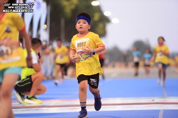 BINH DUONG NEW CITY HALF MARATHON 2024 - Ảnh #1727649