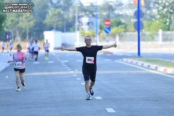 BINH DUONG NEW CITY HALF MARATHON 2024 - Ảnh #1770068