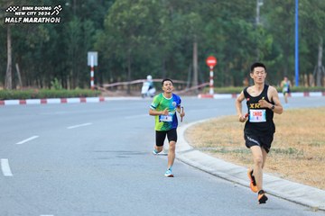 BINH DUONG NEW CITY HALF MARATHON 2024 - Ảnh #1735236