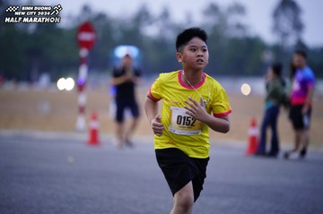 BINH DUONG NEW CITY HALF MARATHON 2024 - Ảnh #1725126
