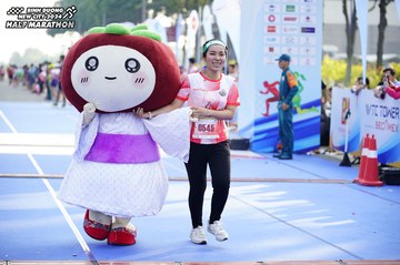 BINH DUONG NEW CITY HALF MARATHON 2024 - Ảnh #1759023