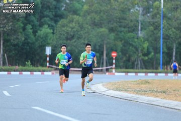 BINH DUONG NEW CITY HALF MARATHON 2024 - Ảnh #1735805