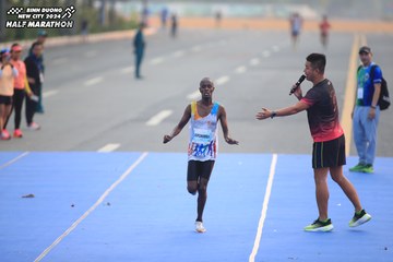 BINH DUONG NEW CITY HALF MARATHON 2024 - Ảnh #1738828