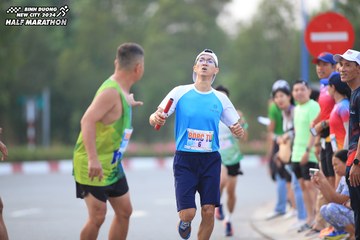 BINH DUONG NEW CITY HALF MARATHON 2024 - Ảnh #1736864