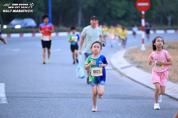 BINH DUONG NEW CITY HALF MARATHON 2024 - Ảnh #1725588