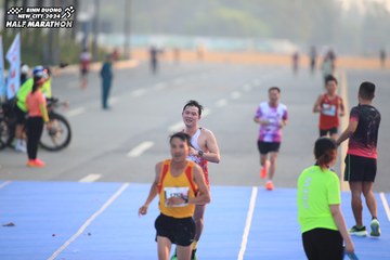 BINH DUONG NEW CITY HALF MARATHON 2024 - Ảnh #1739371