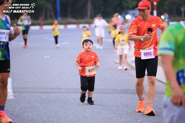 BINH DUONG NEW CITY HALF MARATHON 2024 - Ảnh #1727021