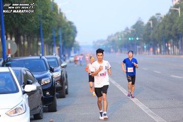 BINH DUONG NEW CITY HALF MARATHON 2024 - Ảnh #1739818