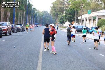 BINH DUONG NEW CITY HALF MARATHON 2024 - Ảnh #1755812